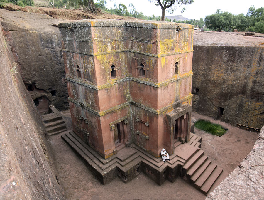 St_-George-Church-Ethiopia-2
